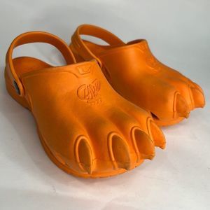 Claws orange Clogs